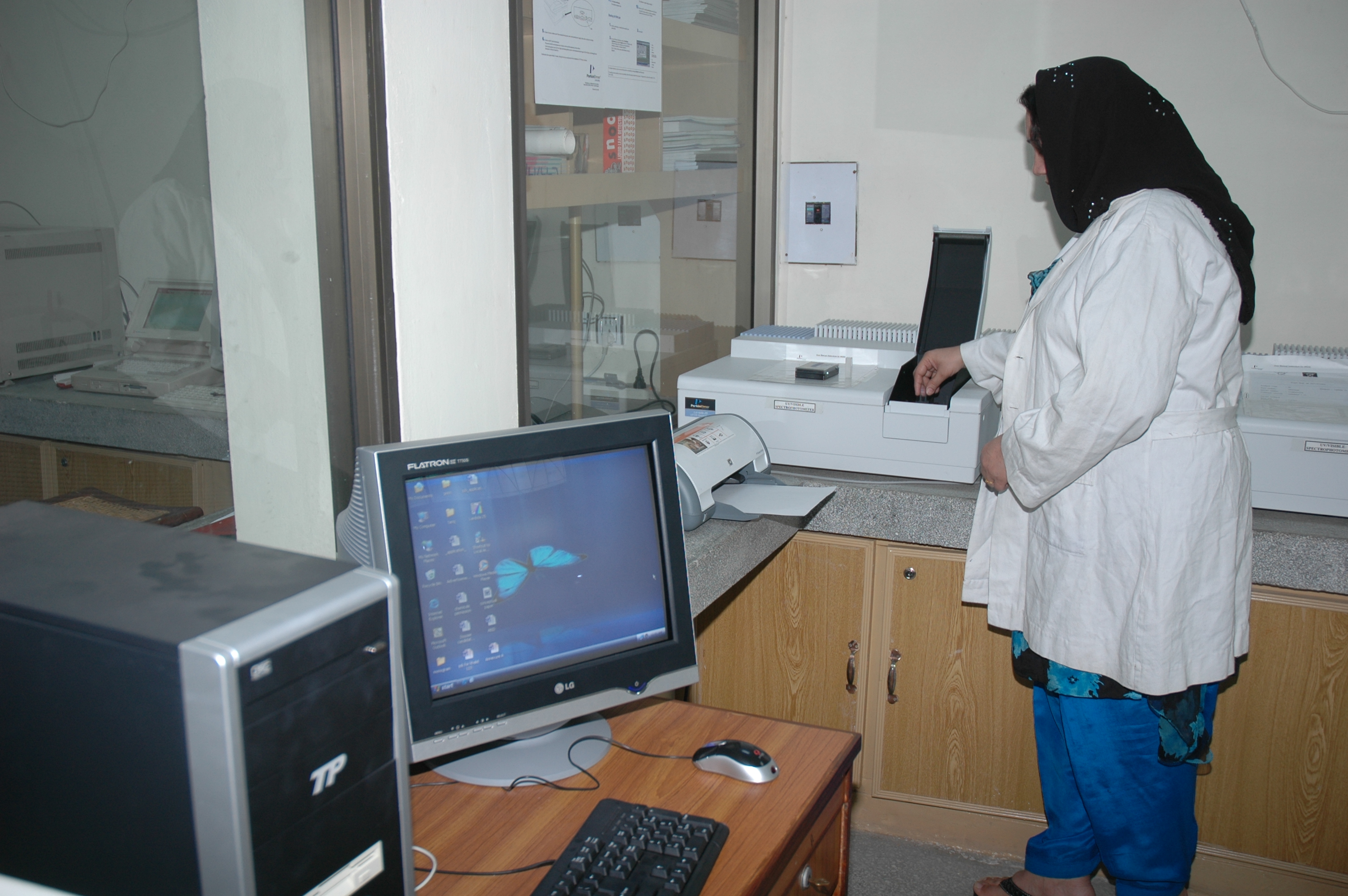 UV-Visible Spectrophotometer